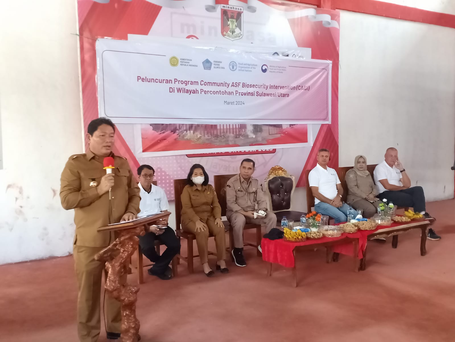 Pj Bupati Kumendong Hadiri Lounching Peluncuran CABI Bagi Peternak Babi Skala Mikro Kecil dari Kementerian Pertanian