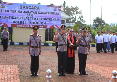 2 Jabatan Kasat Polres Tomohon Dimutasi